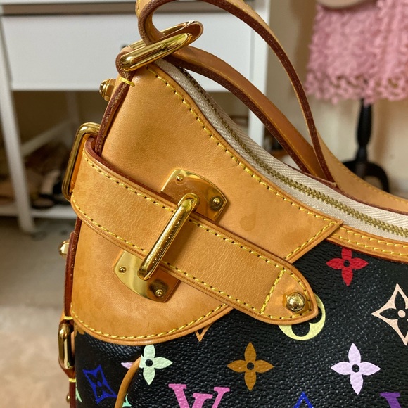 SOLD Authentic Louis Vuitton Greta - Picture 2 of 16